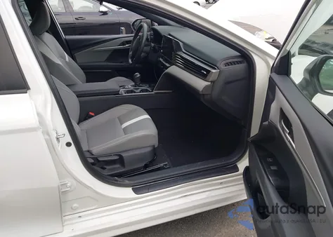 2025 Toyota Camry Se из США, поврежденный, VIN 4T1DAACK7SU001073